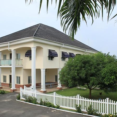 Oxygen Holiday Resort Owerri Exteriör bild