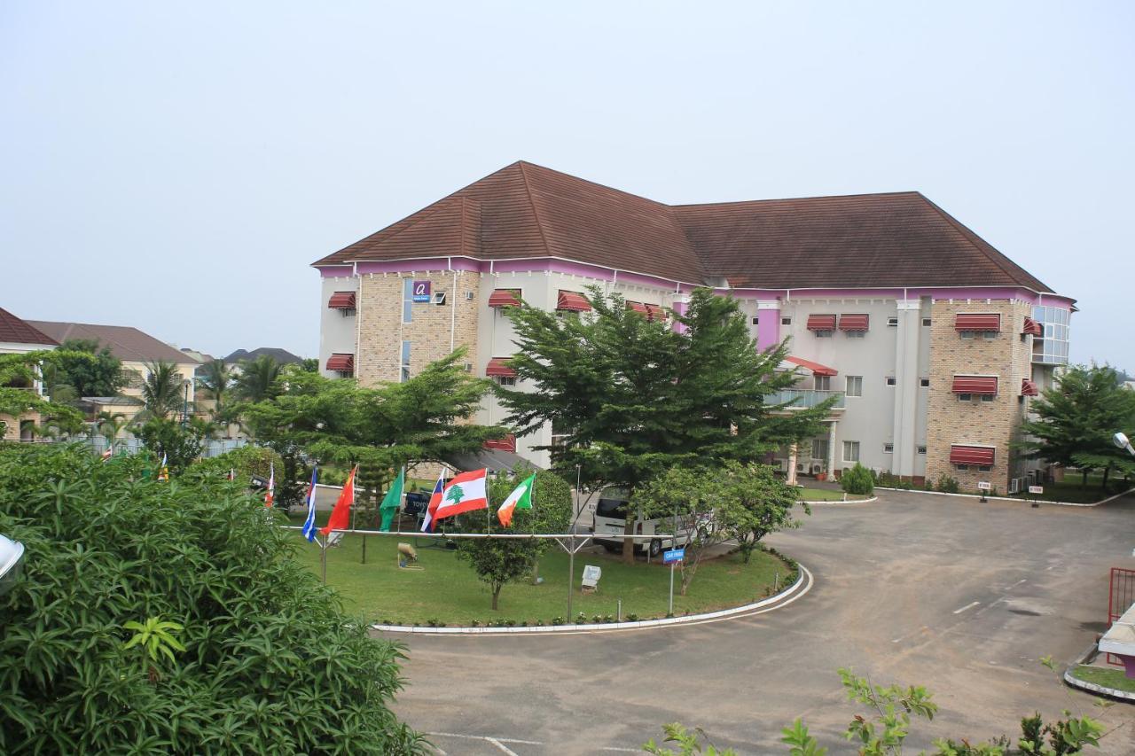 Oxygen Holiday Resort Owerri Exteriör bild