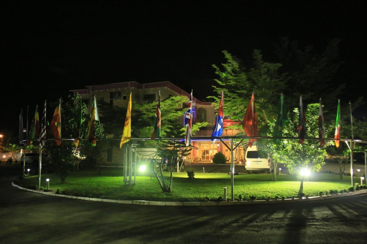 Oxygen Holiday Resort Owerri Exteriör bild