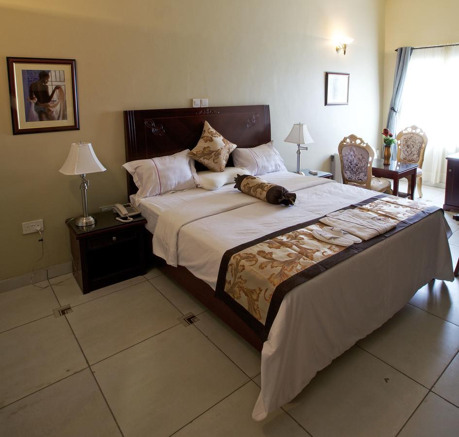 Oxygen Holiday Resort Owerri Exteriör bild