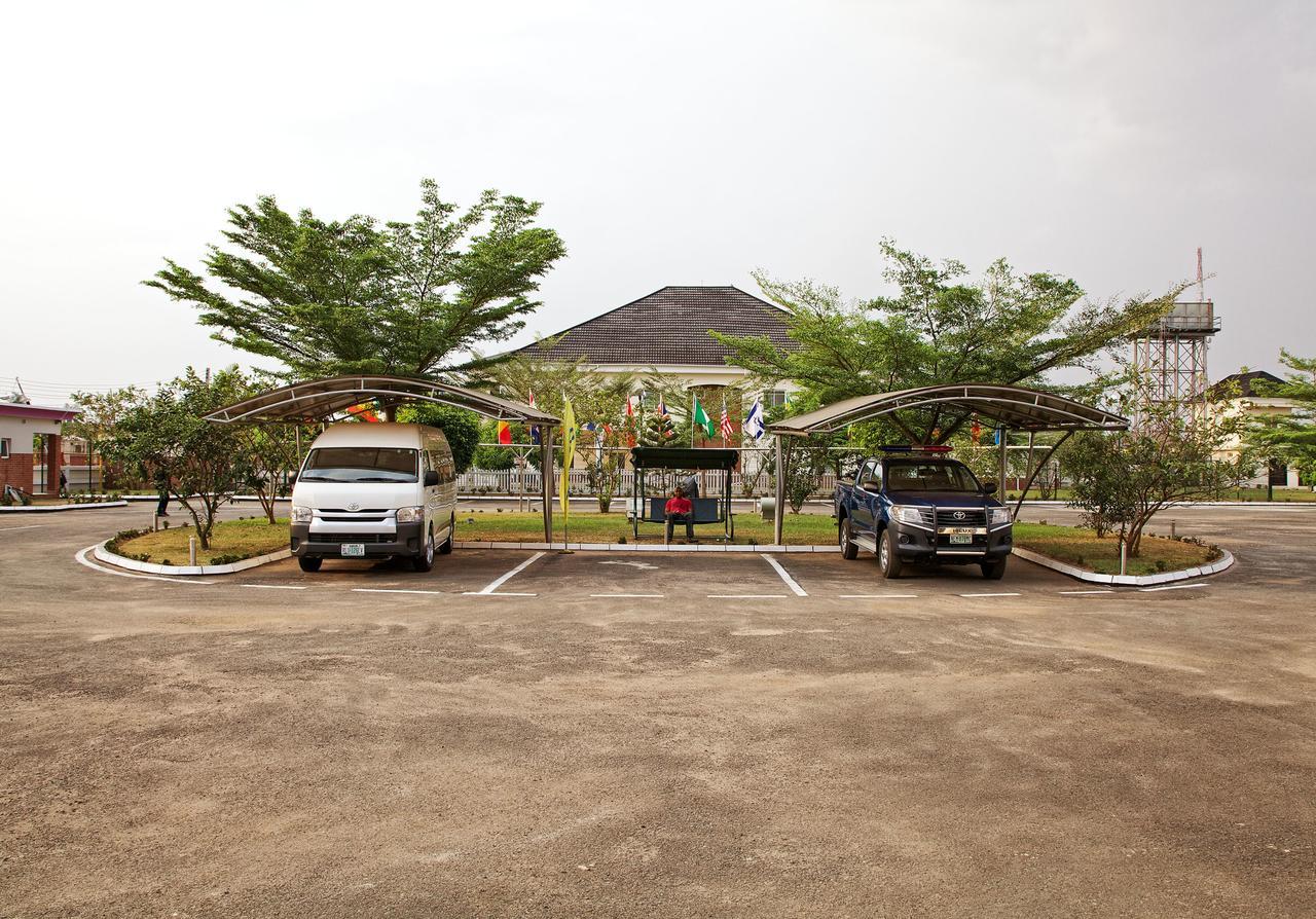 Oxygen Holiday Resort Owerri Exteriör bild